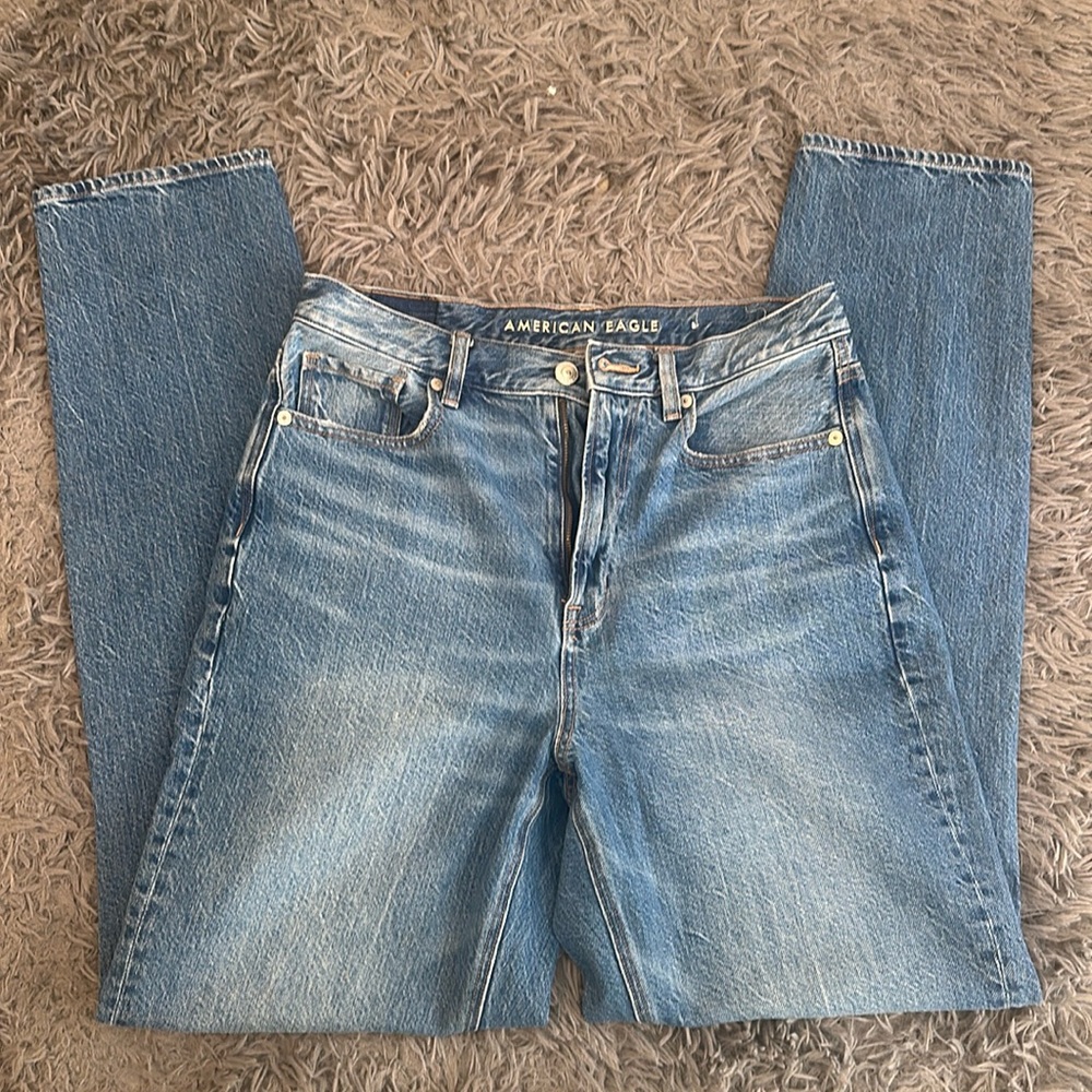 American eagle mom jeans